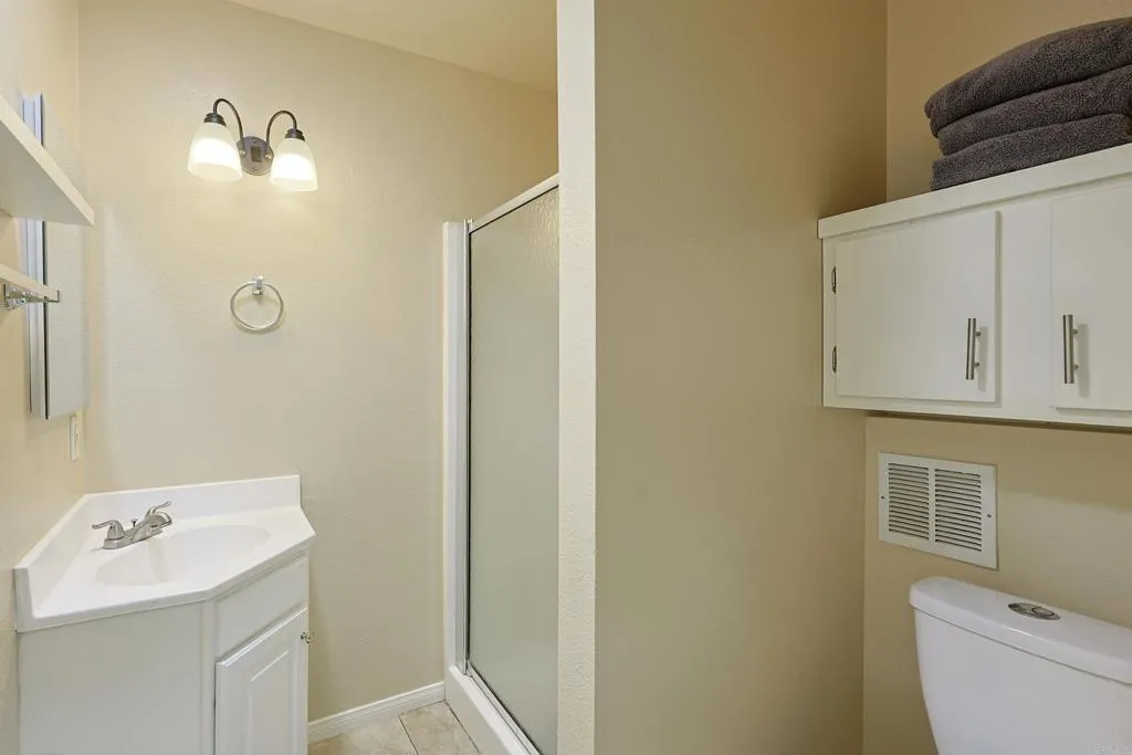 https://cdn.realtyfeed.com/cdn/127/306708799/0e88f1793dba3cf9e8b323bfd5bac255.webp