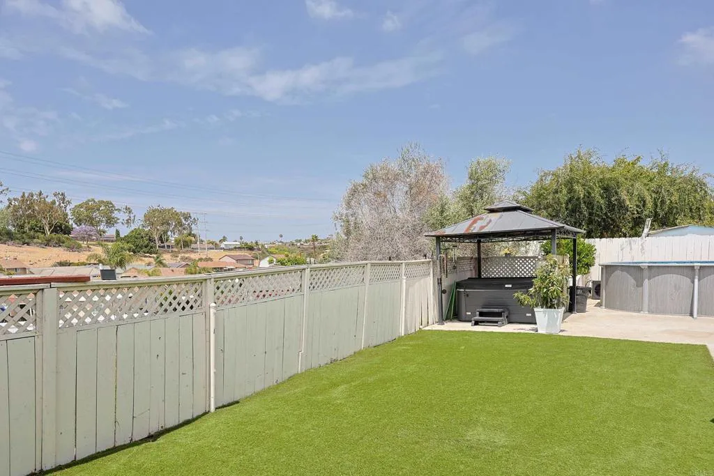 https://cdn.realtyfeed.com/cdn/127/306708799/744a2d89a7a40ffe66df2a346ca4baf3.webp