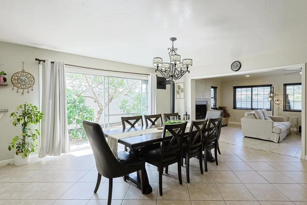 https://cdn.realtyfeed.com/cdn/127/306708799/ae4896caaa40c1016291e91337422927.webp