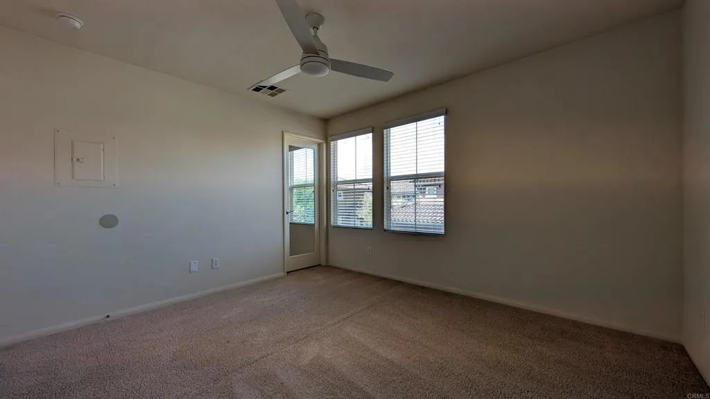 https://cdn.realtyfeed.com/cdn/127/306708804/27cb1e661daa15b8ea66fce9f63575f3.webp