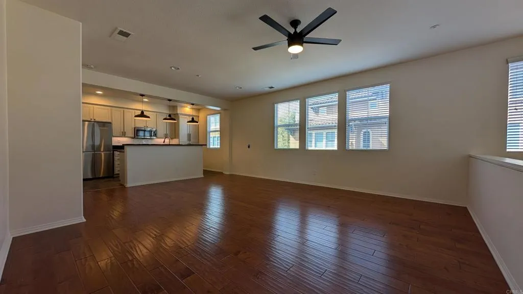 https://cdn.realtyfeed.com/cdn/127/306708804/91f4b32bfa21ea3f3df04d6c72de54d6.webp
