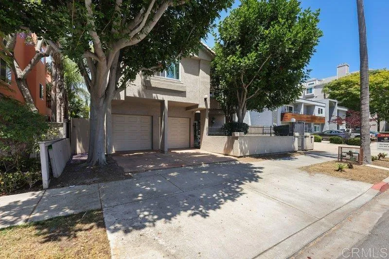 https://cdn.realtyfeed.com/cdn/127/306708831/b0d0e6c7a32a80459f7662ff42dd3b4f.webp