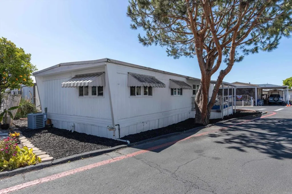 https://cdn.realtyfeed.com/cdn/127/306708846/16e00d85a3f67bfd233356cdfedd3558.webp