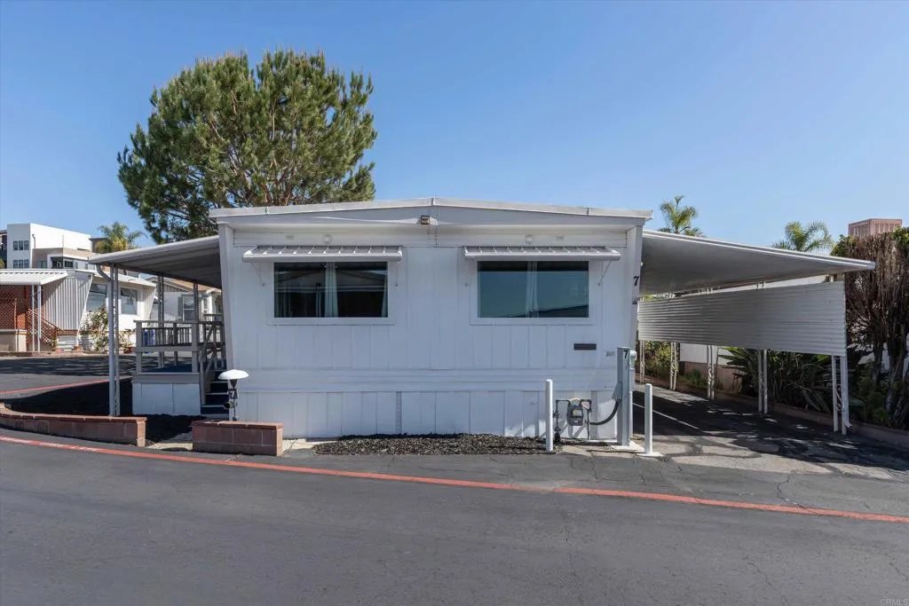 https://cdn.realtyfeed.com/cdn/127/306708846/cfef5621c0a84f4e440a9b4ab14f4ab5.webp