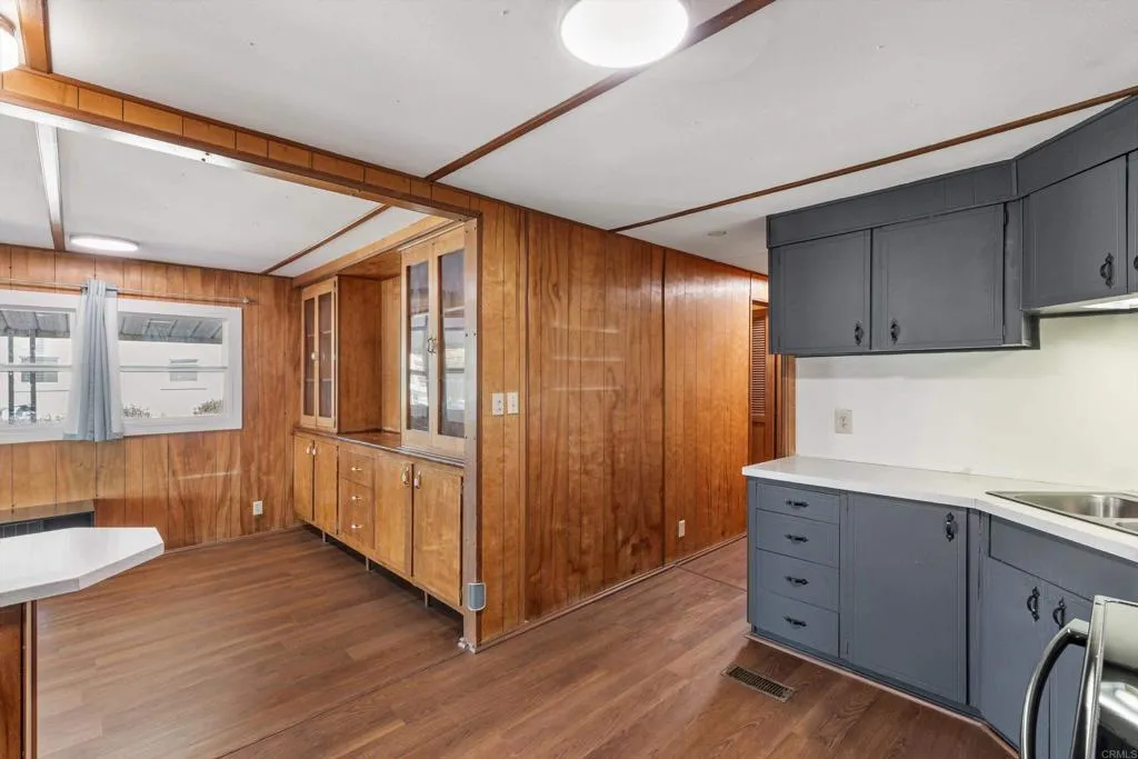https://cdn.realtyfeed.com/cdn/127/306708846/eb59fbef26019961a9551bb5e5cabb33.webp