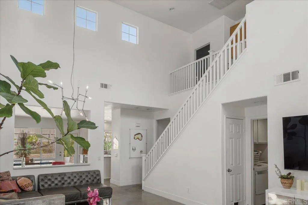 https://cdn.realtyfeed.com/cdn/127/306708873/32ffca5103dd3b6eebe960faae74edda.webp