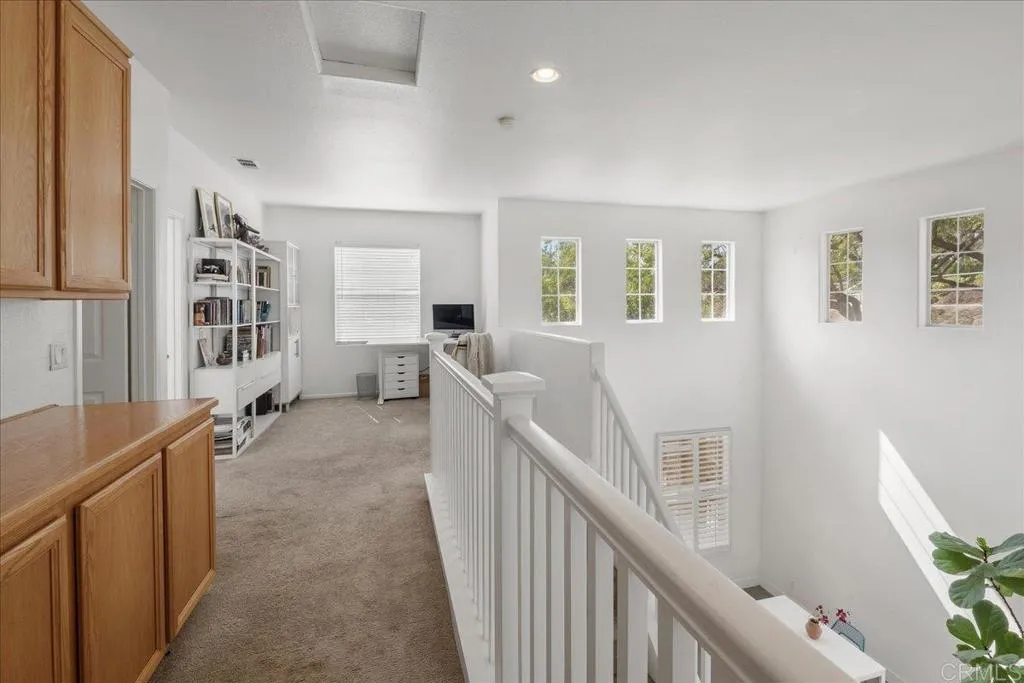https://cdn.realtyfeed.com/cdn/127/306708873/a97bbb82ca04d5bb9a34413d20826c30.webp