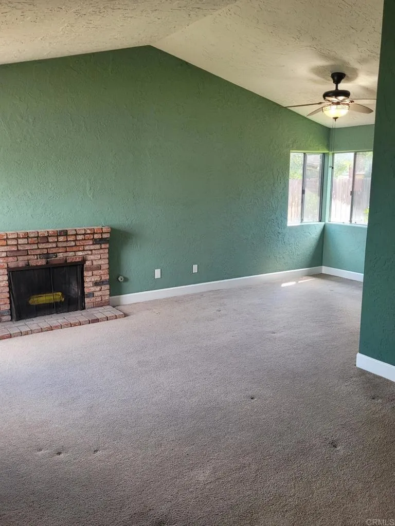 https://cdn.realtyfeed.com/cdn/127/306708897/bcd71e366adb6d83cd78d8783fe97923.webp