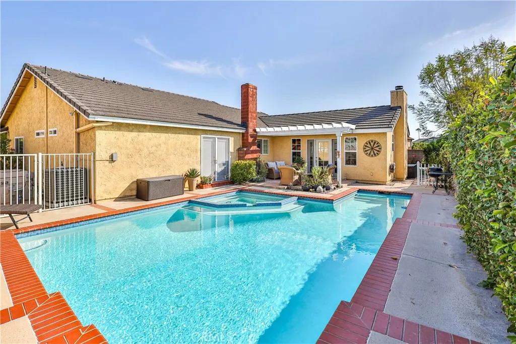 San Dimas, CA 91773