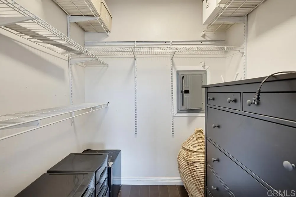 https://cdn.realtyfeed.com/cdn/127/306709007/2f8d99c47975985deaeeab20ea440c53.webp