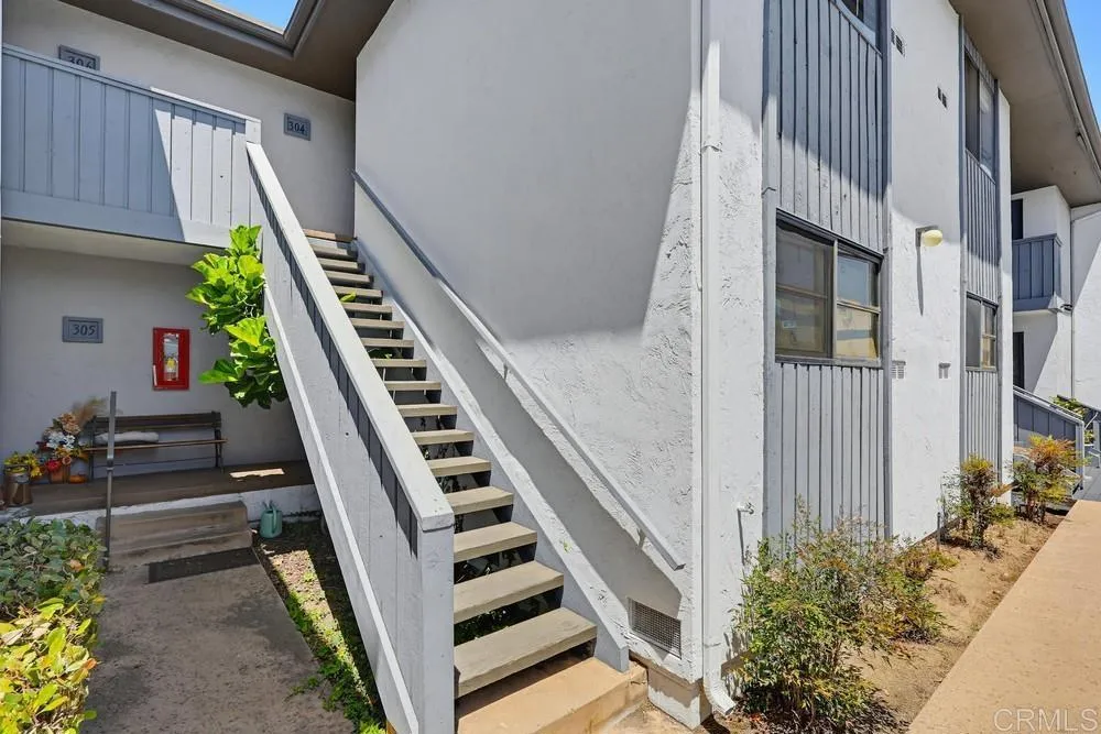 https://cdn.realtyfeed.com/cdn/127/306709007/7a1056c64fc4359081780caf2d47bb1d.webp