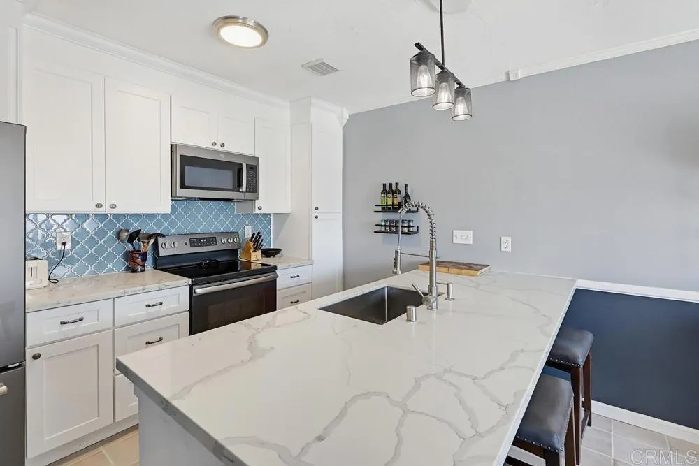 https://cdn.realtyfeed.com/cdn/127/306709007/7cc728b295ca33788ae2c9ccaca4746e.webp