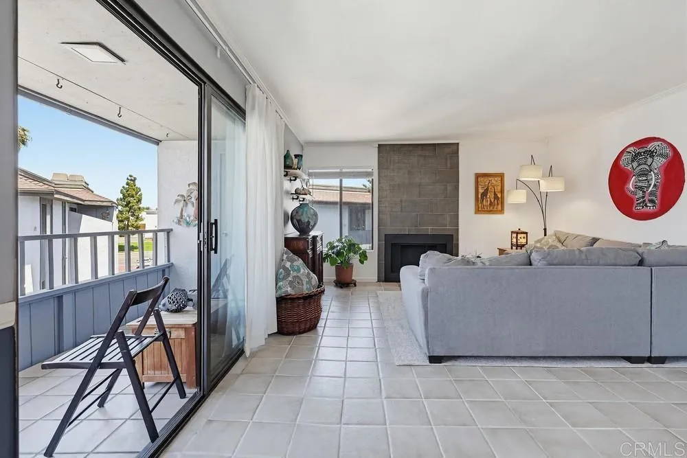 https://cdn.realtyfeed.com/cdn/127/306709007/c9a8d7f349b6b801ad763656f3fd6816.webp