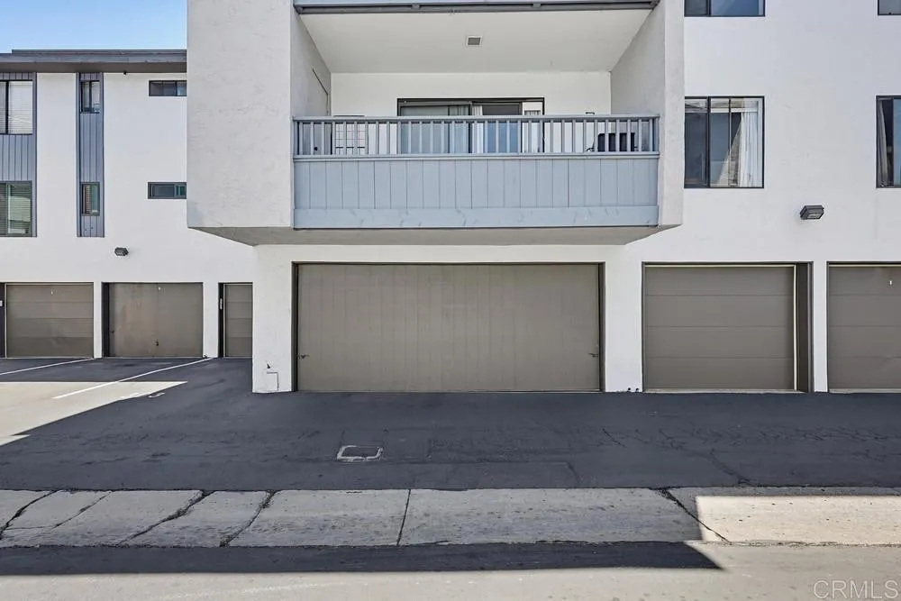 https://cdn.realtyfeed.com/cdn/127/306709007/fec6a373beffef5167b68fcc349aa2c1.webp