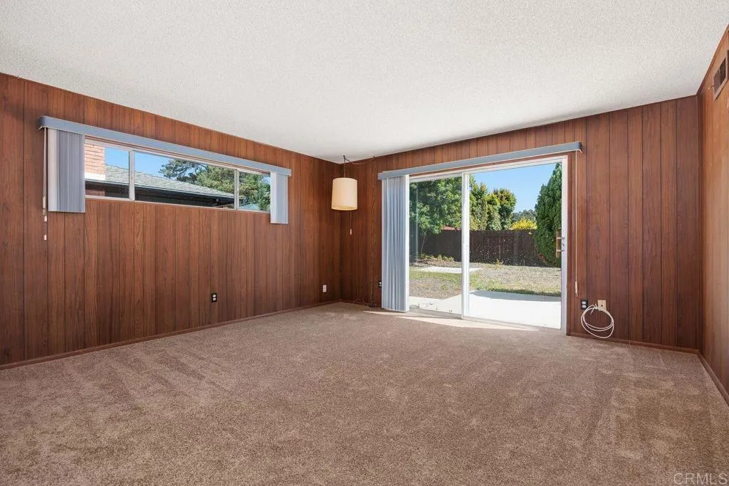 https://cdn.realtyfeed.com/cdn/127/306709039/64717fa0f8f0354f8d611be27162493d.webp