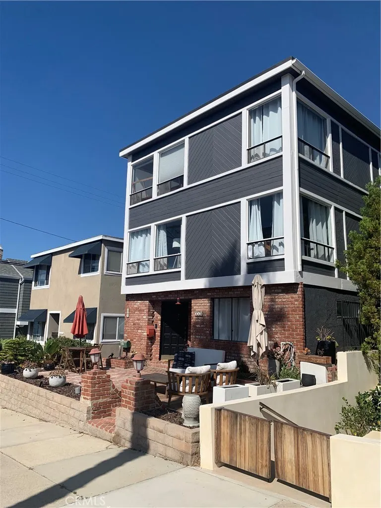 Manhattan Beach, CA 90266