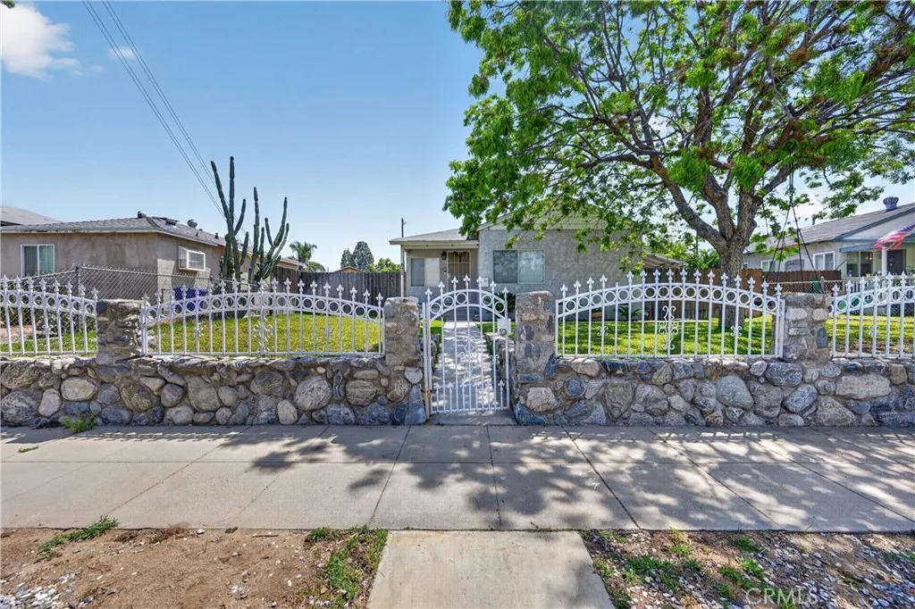 Redlands, CA 92374