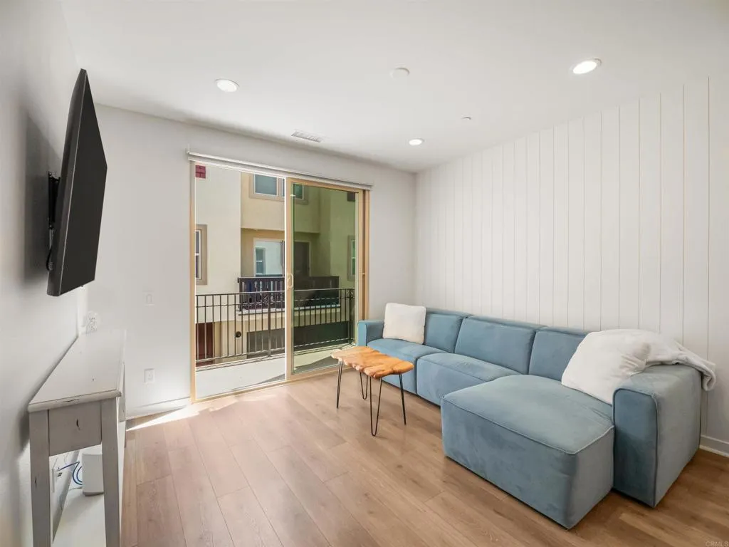 https://cdn.realtyfeed.com/cdn/127/306709092/14e1c8118f9d796b7502edf74ccc84ea.webp