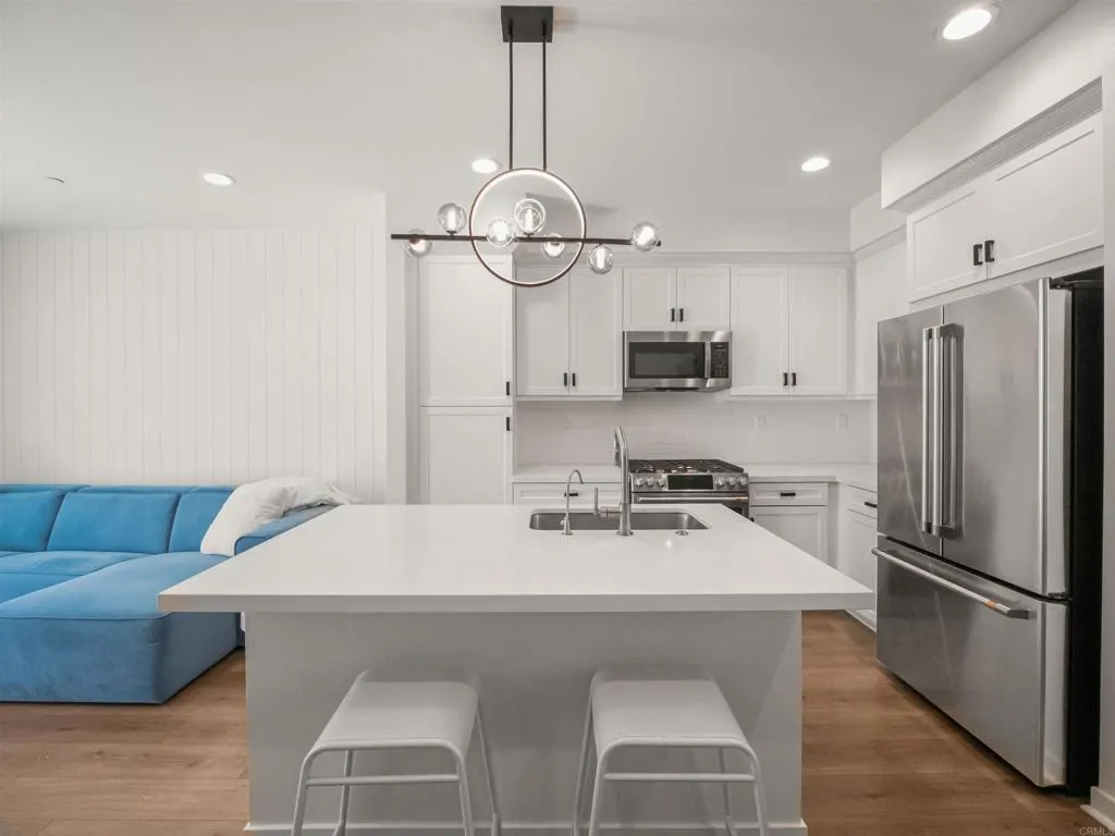 https://cdn.realtyfeed.com/cdn/127/306709092/5f447b46666bb6b75b0b153ad70b7107.webp