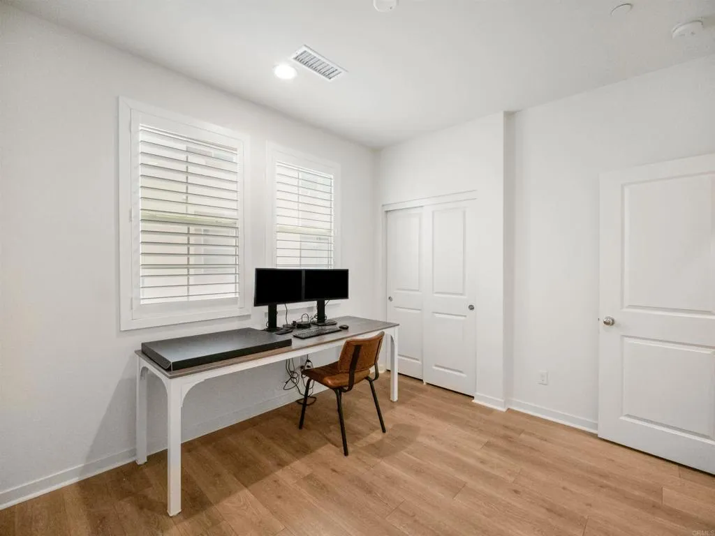 https://cdn.realtyfeed.com/cdn/127/306709092/98c67ba185b6b9a6ea7d6301310b5c58.webp