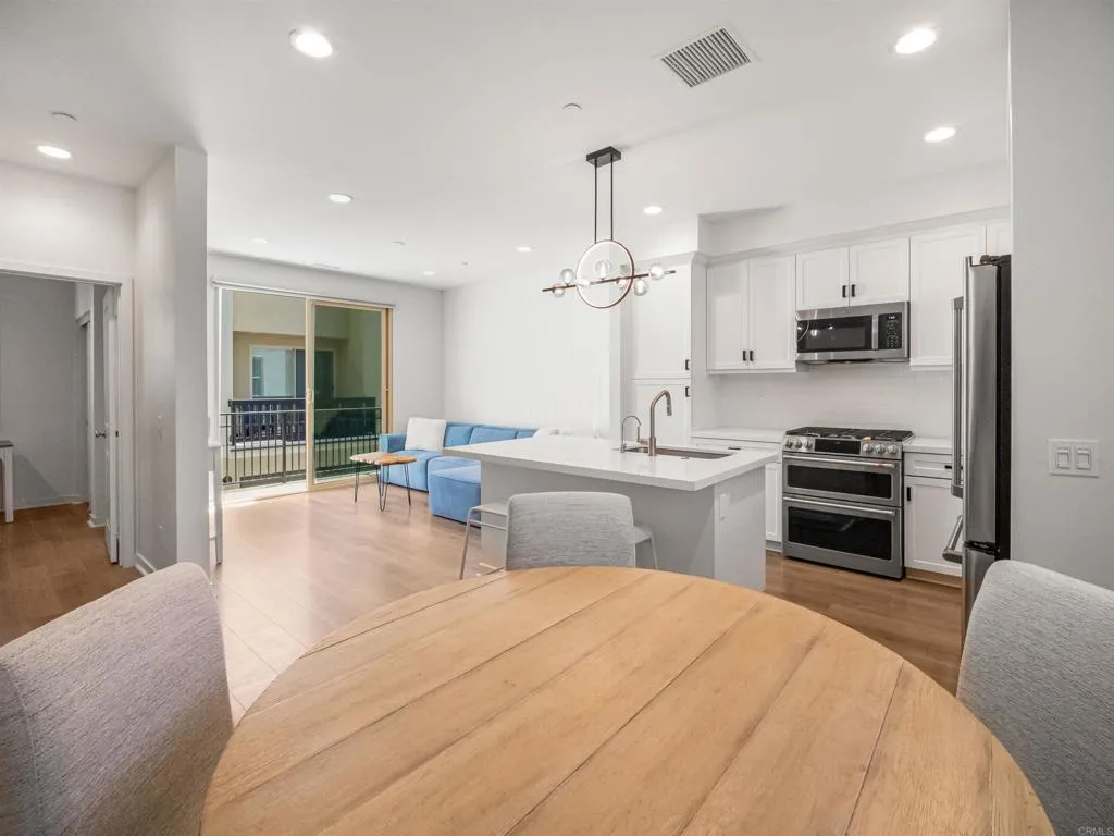 https://cdn.realtyfeed.com/cdn/127/306709092/b87a8cde917417b3e04fac66b1552baf.webp