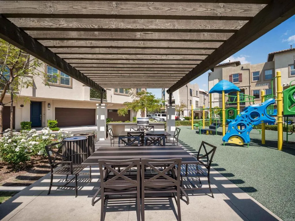 https://cdn.realtyfeed.com/cdn/127/306709092/bc02d3f53e32354e68e2b51cdfd382b3.webp