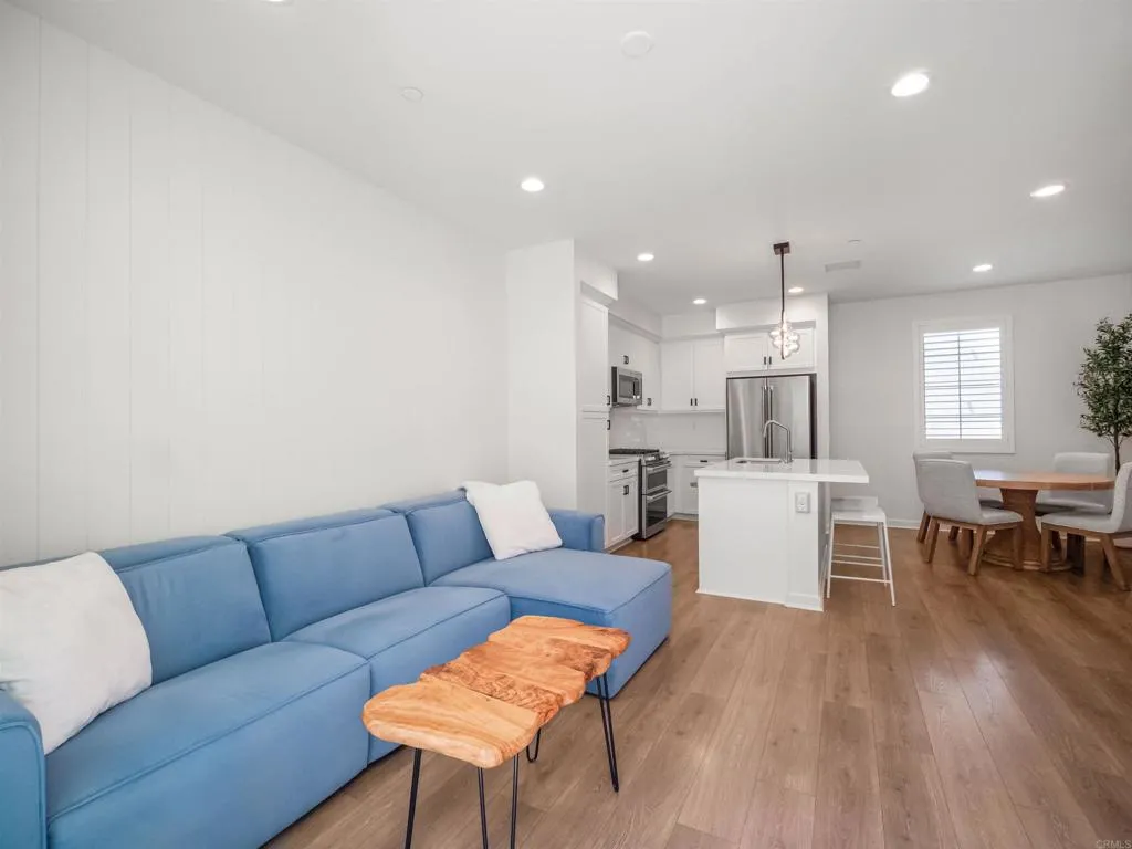 https://cdn.realtyfeed.com/cdn/127/306709092/bec85868ae5e3468a0a66c046a084b5f.webp