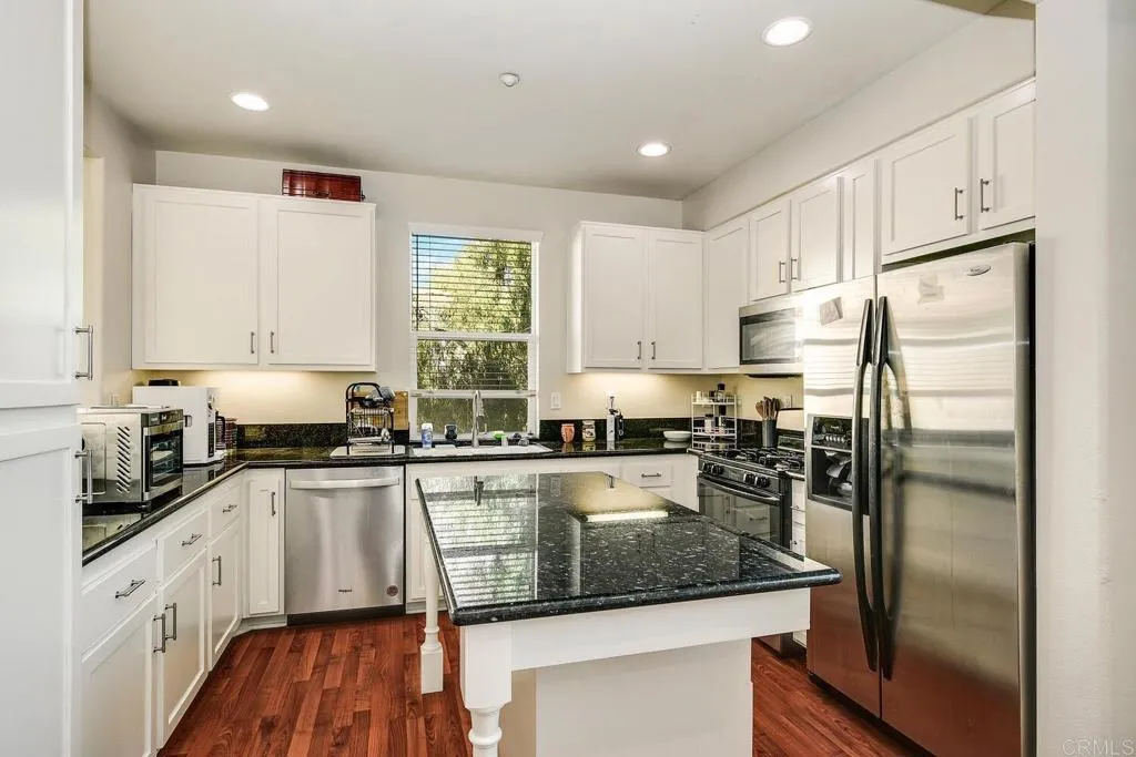 https://cdn.realtyfeed.com/cdn/127/306709130/24bd83e509b90234ec93dba8e08fee82.webp
