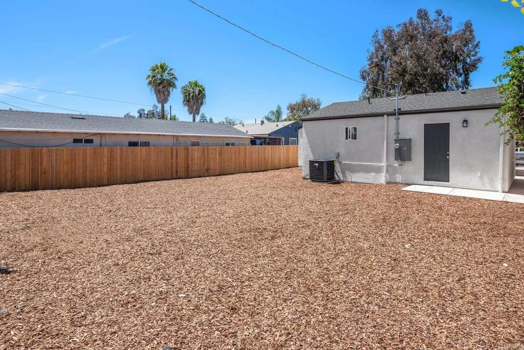 https://cdn.realtyfeed.com/cdn/127/306709131/30f56ba1f5a7800f44f36ca210ca9199.webp