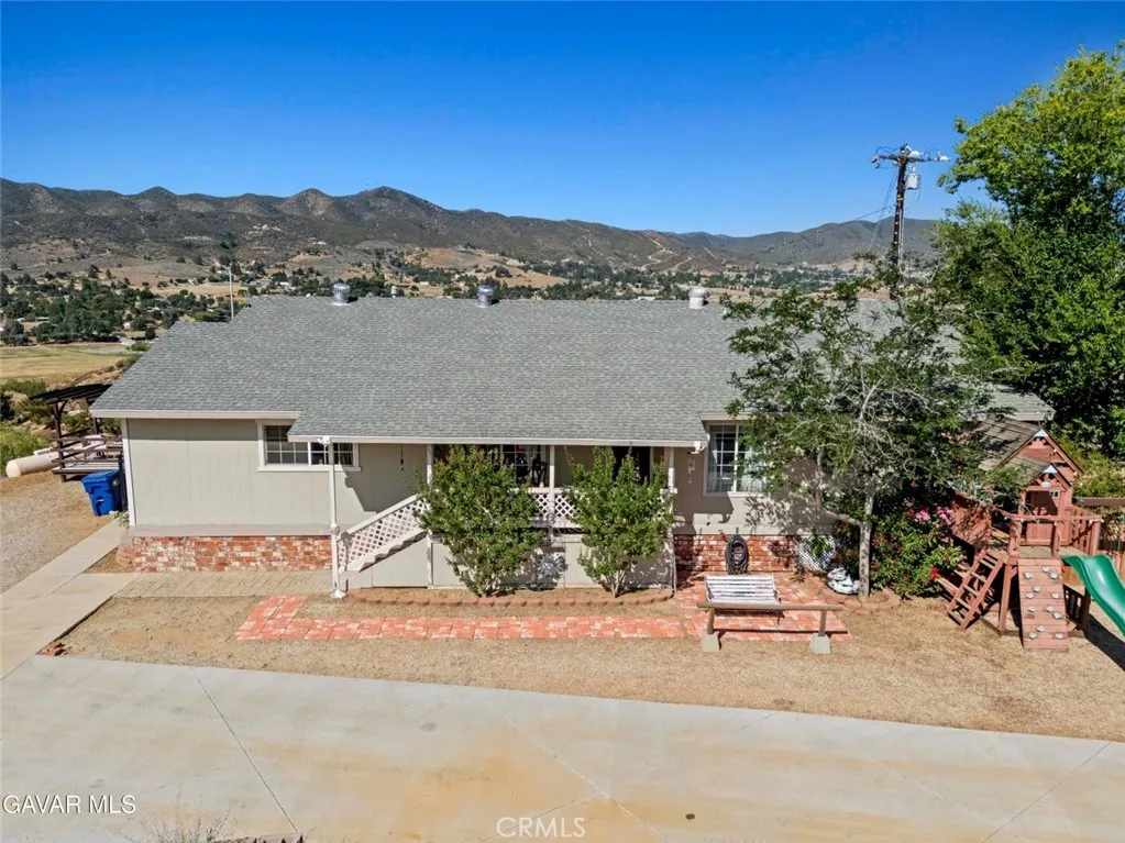Leona Valley, CA 93551