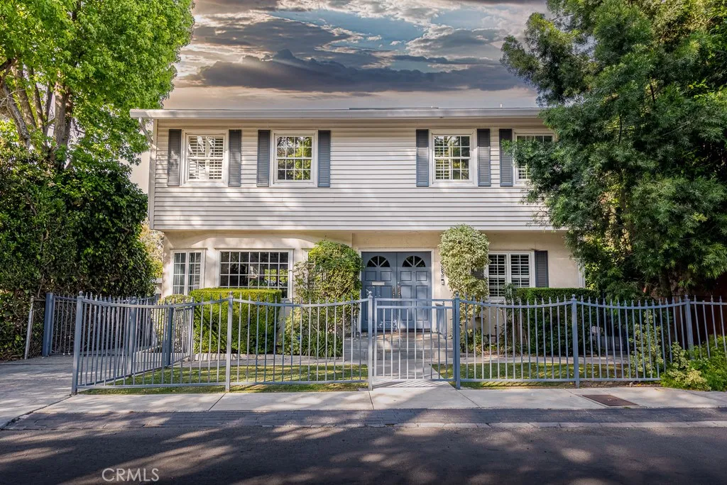 Sherman Oaks, CA 91423