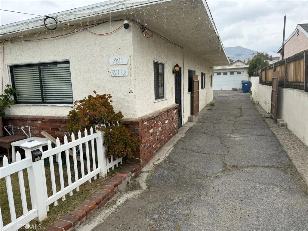 Tujunga, CA 91042