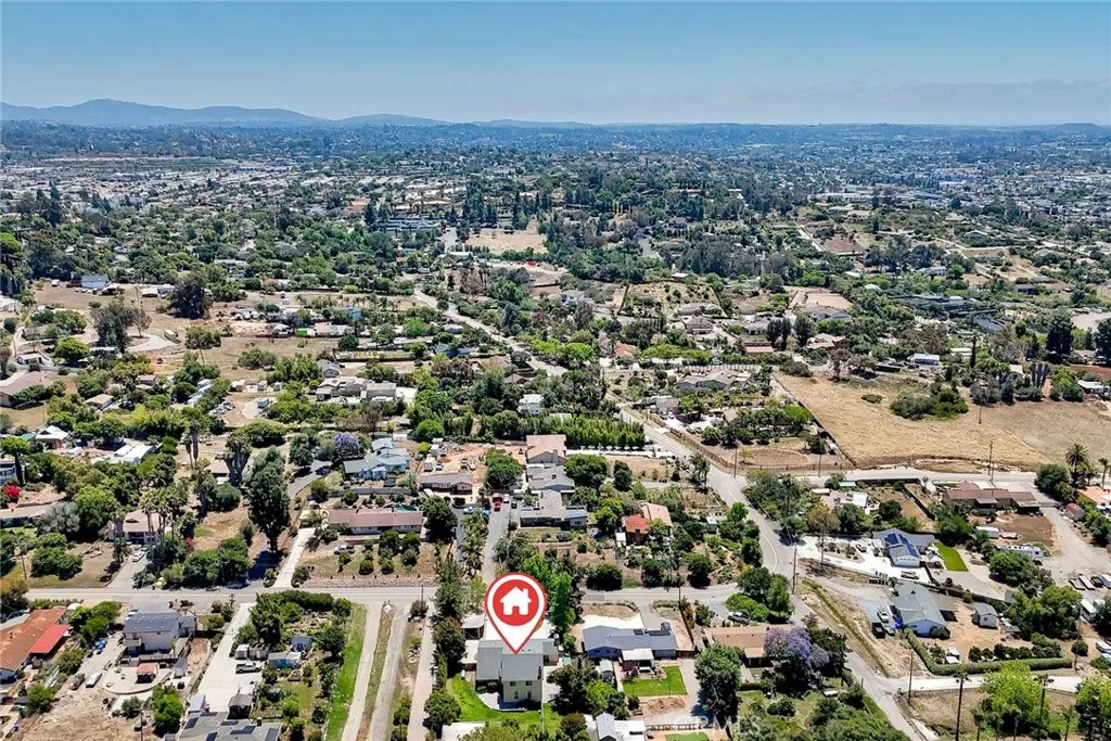 https://cdn.realtyfeed.com/cdn/127/306709262/0e91e61ad3454dfd3a3f820921a02928.webp
