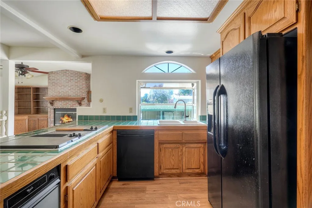 https://cdn.realtyfeed.com/cdn/127/306709262/617c4a5dc1bb0a3064d9f236e8cbcf9d.webp