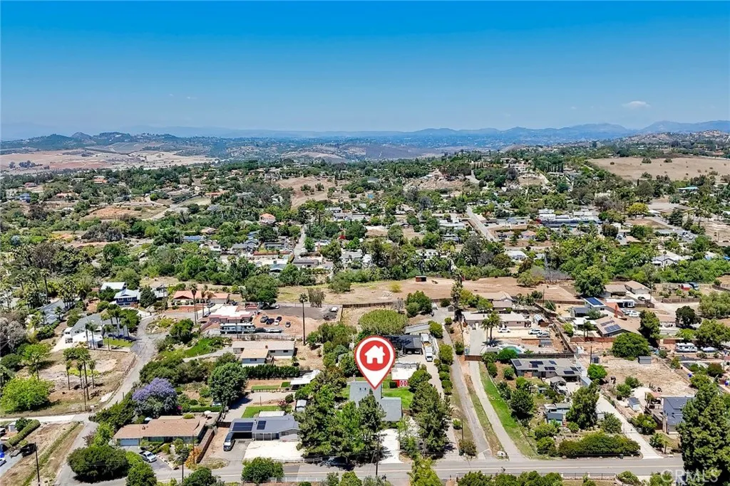 https://cdn.realtyfeed.com/cdn/127/306709262/8f07ae3228f12ffab27fdf418839b28d.webp