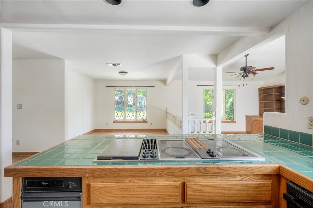 https://cdn.realtyfeed.com/cdn/127/306709262/b1dfeb9f2fde1bdf8f86d4d69f5f6646.webp