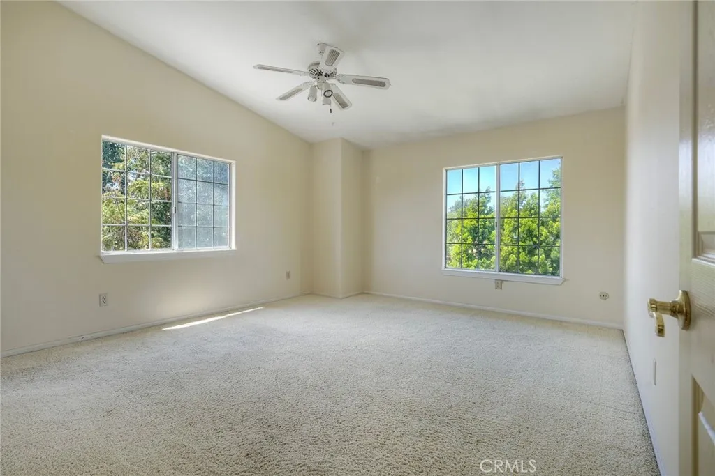 https://cdn.realtyfeed.com/cdn/127/306709262/df6f73dd6a43558bb6c70853a84ec318.webp
