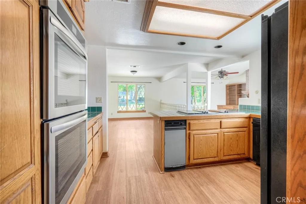 https://cdn.realtyfeed.com/cdn/127/306709262/eb504bfc1b72fc693e02a461d2161676.webp