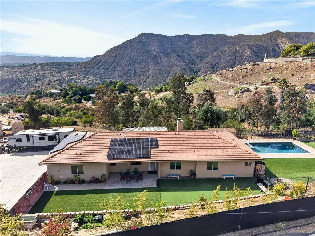 https://cdn.realtyfeed.com/cdn/127/306709397/051f0a45f99cd97b02e182c2e3882f2c.webp