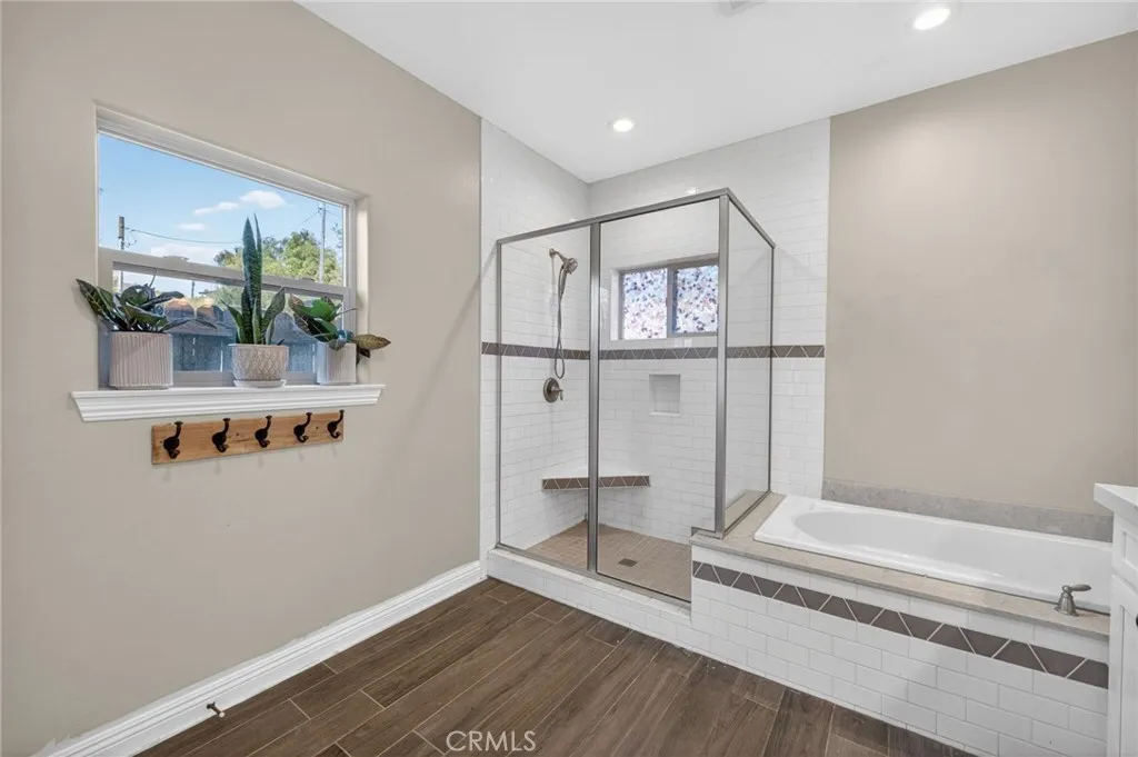 https://cdn.realtyfeed.com/cdn/127/306709397/211be3b32f0359b4a67953447e3d456c.webp