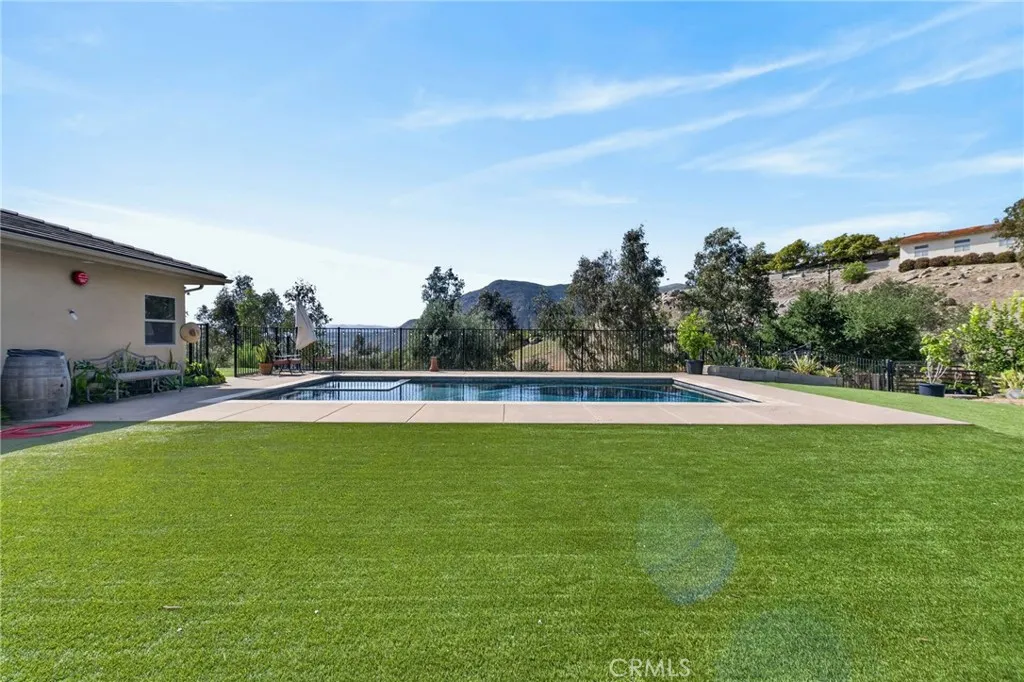 https://cdn.realtyfeed.com/cdn/127/306709397/5d7d685c0ccbde0fa53cd9a253868d65.webp
