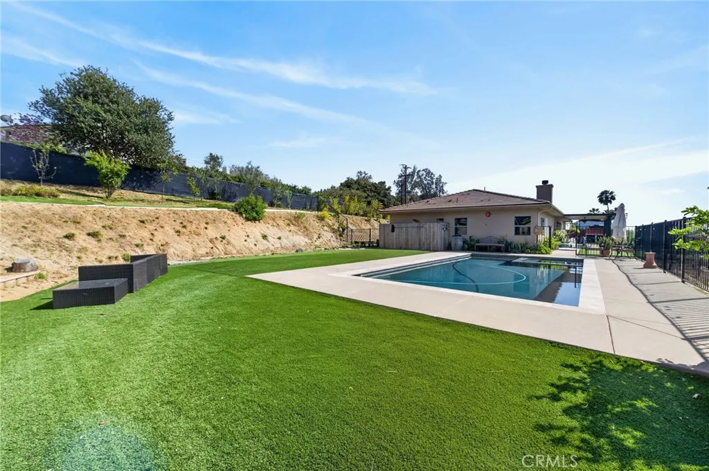 https://cdn.realtyfeed.com/cdn/127/306709397/af86fbe979d0a155257000e68a564a1d.webp