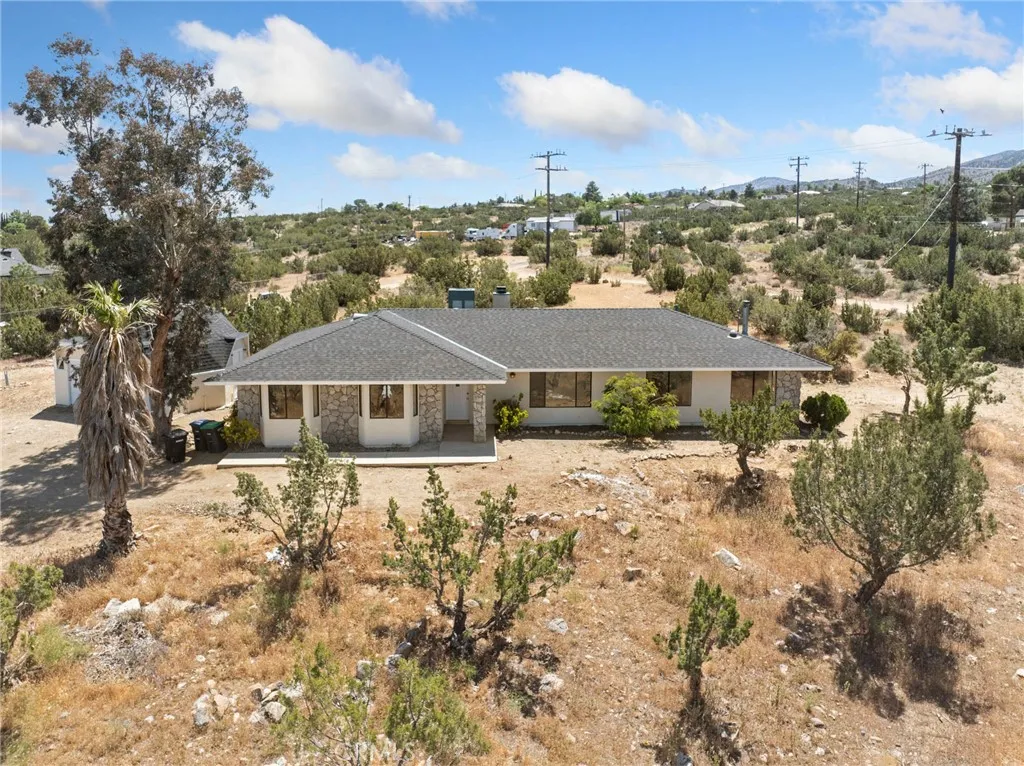 Pinon Hills, CA 92372