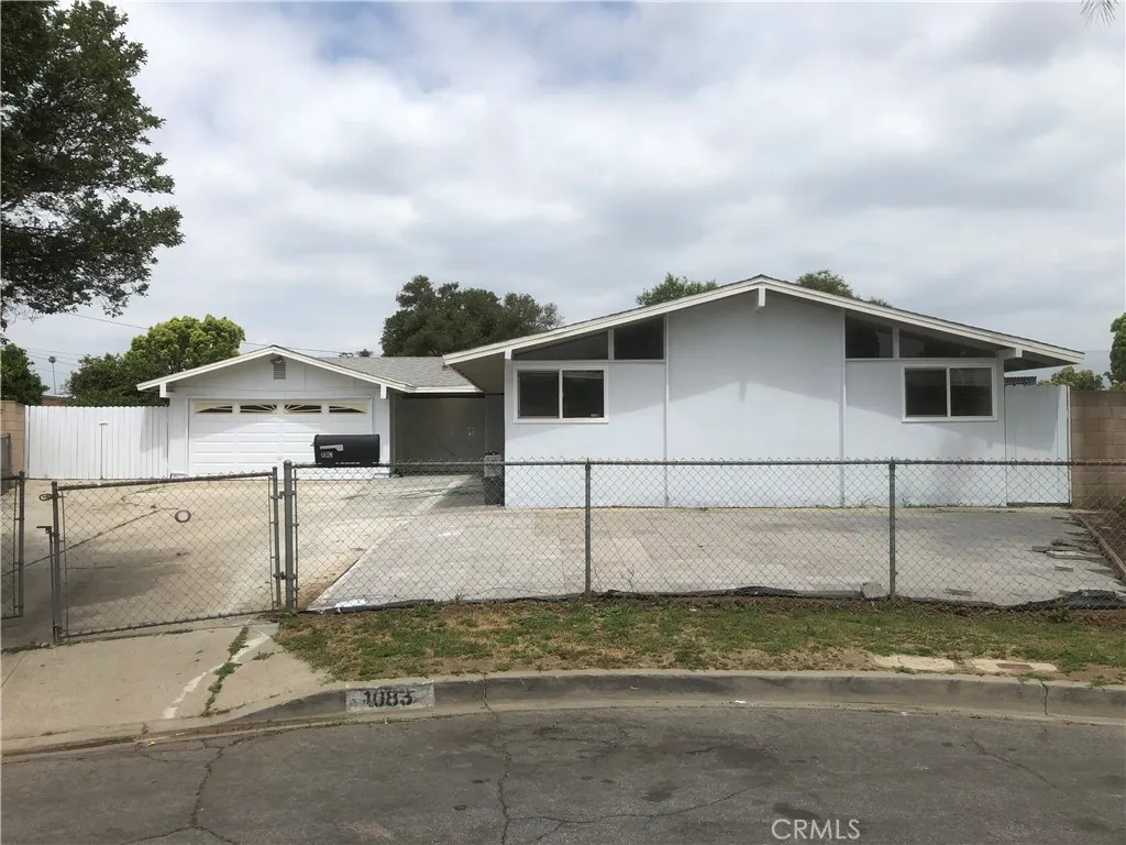 La Puente, CA 91744