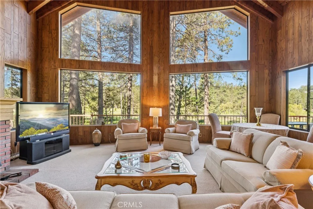 Lake Arrowhead, CA 92352
