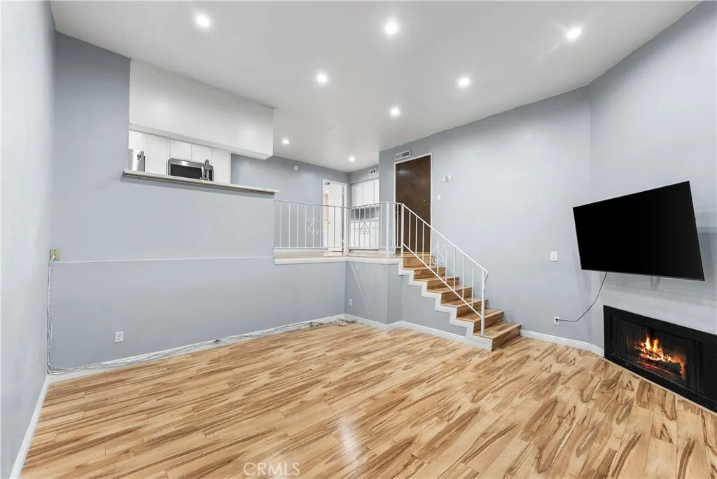400 Acacia UNIT D35, Fullerton, CA, 92831