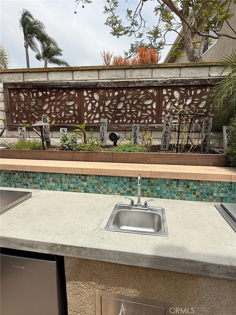 https://cdn.realtyfeed.com/cdn/127/306709564/403810cbf067d49c8fcab8d3bef7bfa2.webp