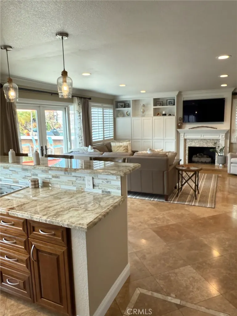 https://cdn.realtyfeed.com/cdn/127/306709564/8bd0d4d26018c9f3783617d19e36276a.webp