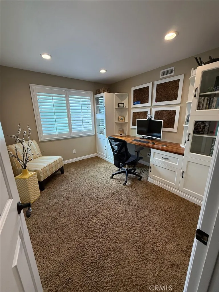 https://cdn.realtyfeed.com/cdn/127/306709564/f0725c55cc2fa822c3eb8c00142346c7.webp