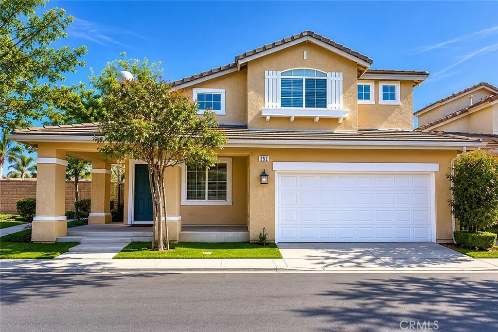 292 Edgemire Lane